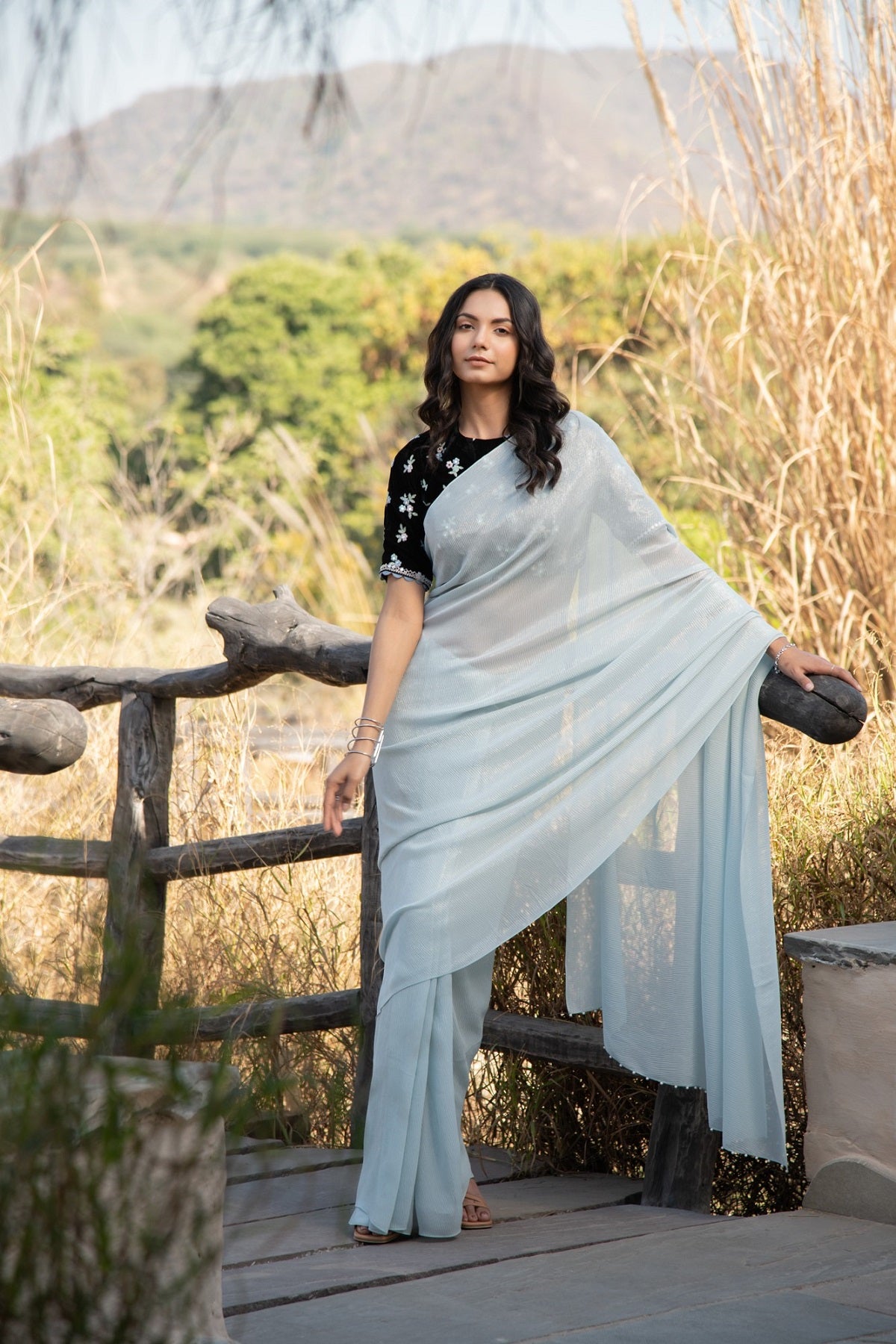 10 Ways to Stay Warm and Stylish with Winter Wear on Saree - The Kosha  Journal