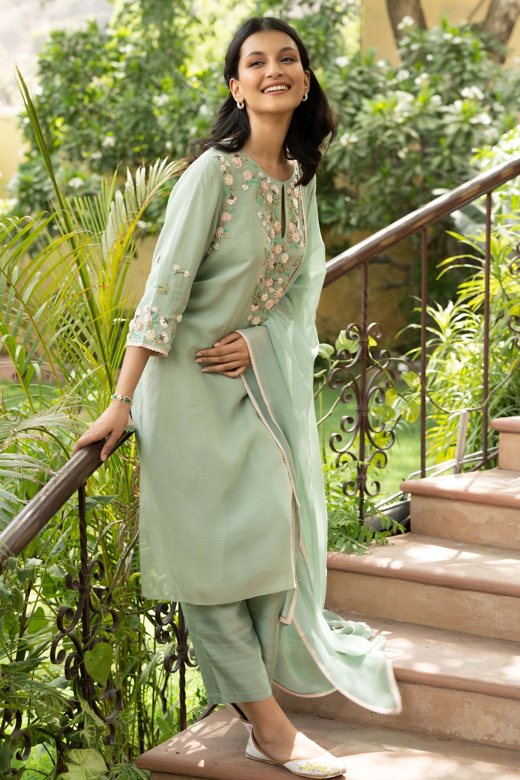 Green Dutch Straight Kurta Set for Women Lovesummer