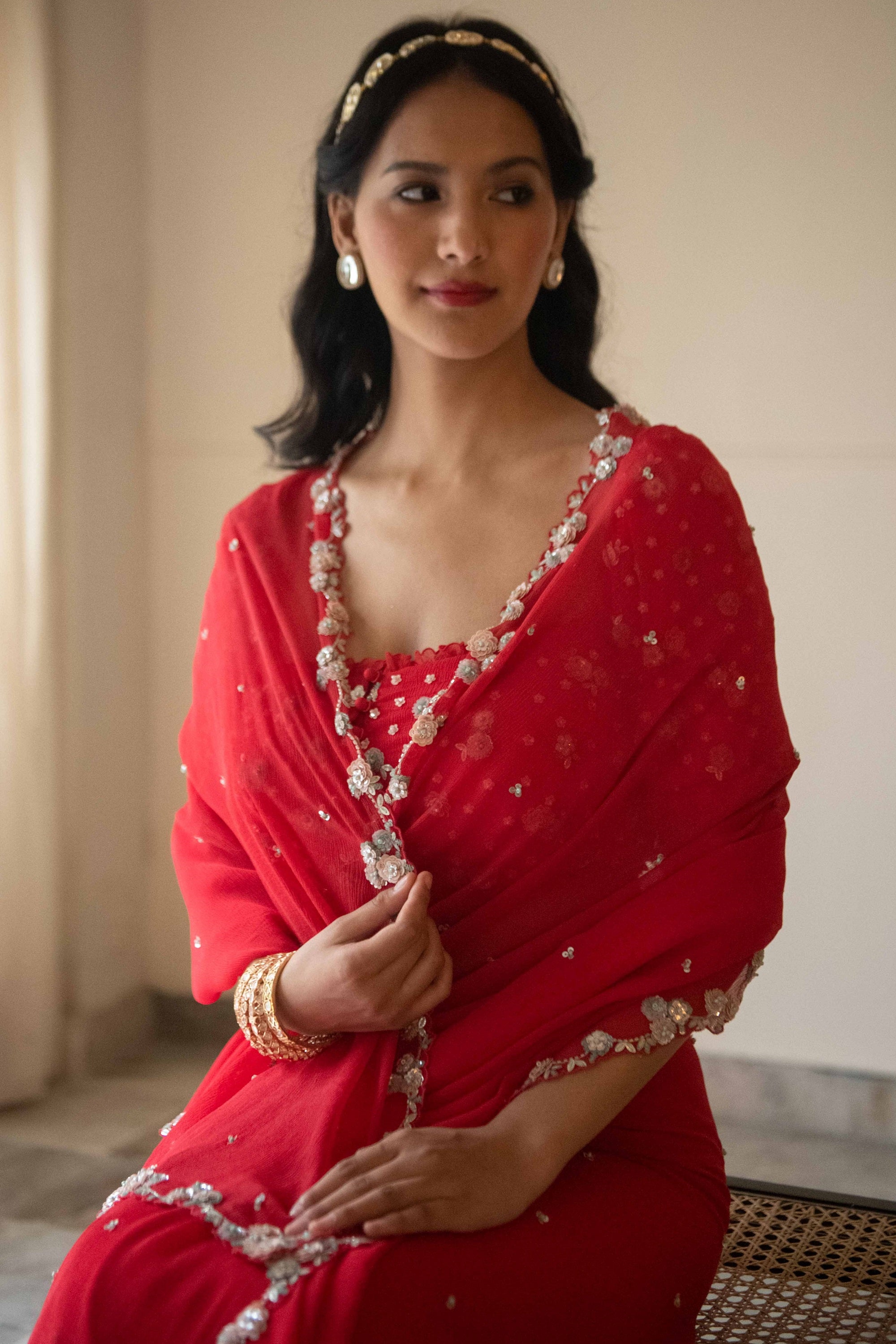 Red Sequins Scallop outlet Border Saree